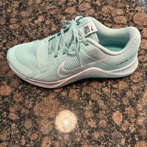 Nike Women's MC Trainer 2 Shoes